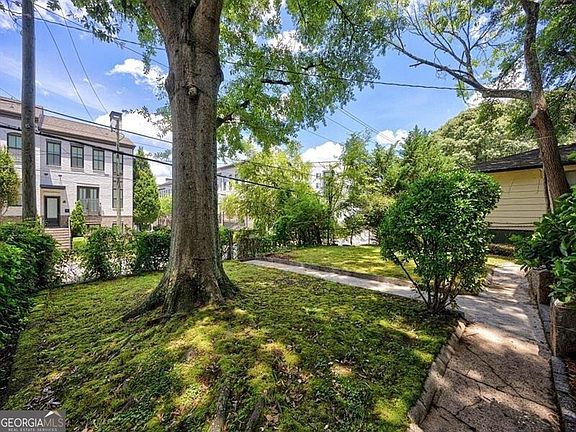 4th image of 1381 La France St