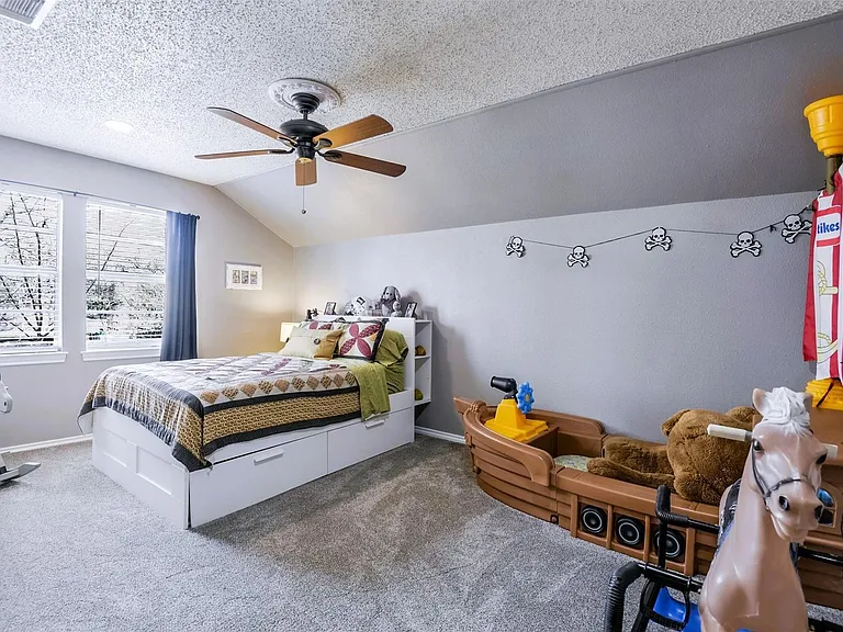 2205 Prestonwood Dr — Photo 32