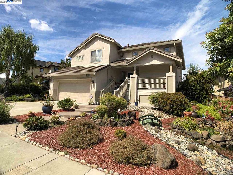 1st image of 25169 Valley Oak Dr