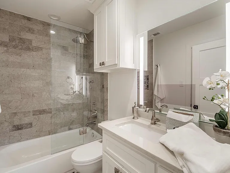4102 University Blvd — Photo 13