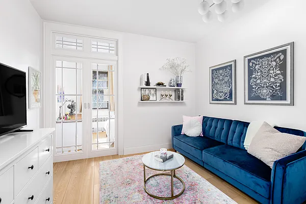 Sold by Compass | media 1