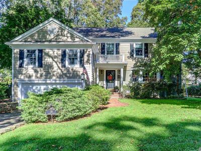 39 Locust St, Garden City, NY, 11530