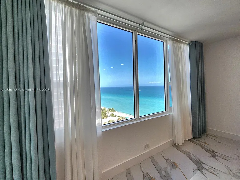 3505 S Ocean Dr #1509 — Photo 3