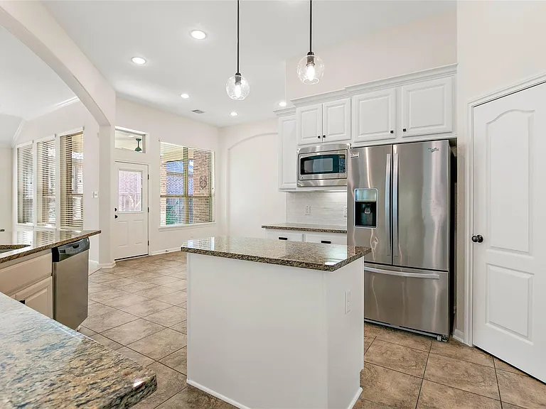 35 E Wolf Cabin Cir — Photo 15