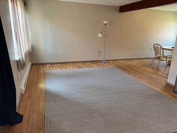 5th image of 712 W Beaver Ave APT D