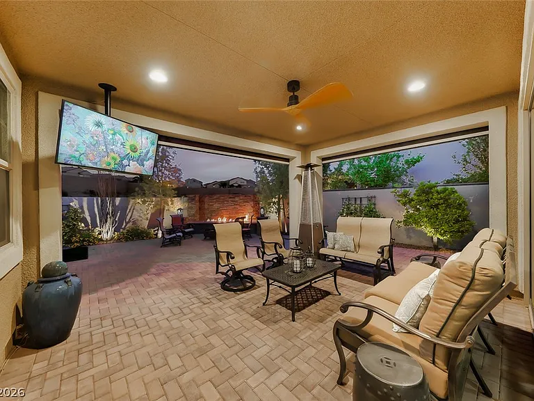 2534 Birch Hollow St — Photo 43