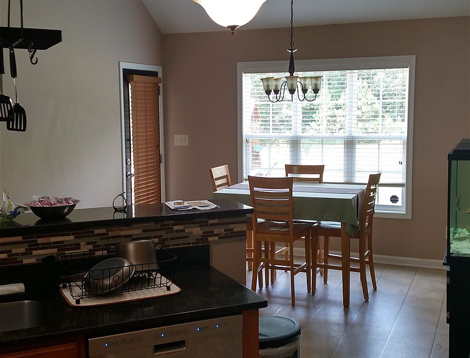 1st image of 126 McKinley Dr