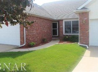 202 Field Ct, Normal, IL 61761