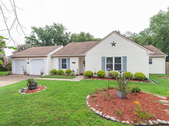 2nd image of 1205 Cloquet Ct
