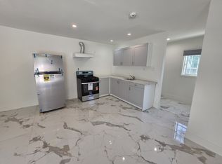 10533 Nassau Ave, Sunland, CA 91040