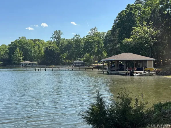 108 Skiers Point, Macon, NC 27551