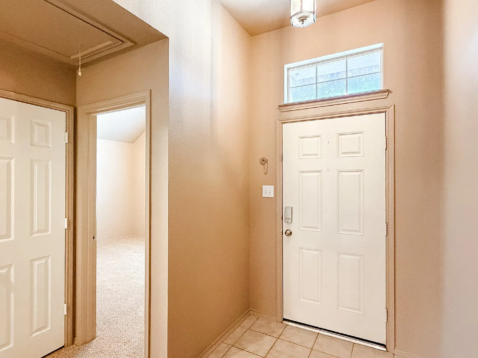 3 bed, 2.0 bath, 1510 sqft, $1,925 — Photo 4