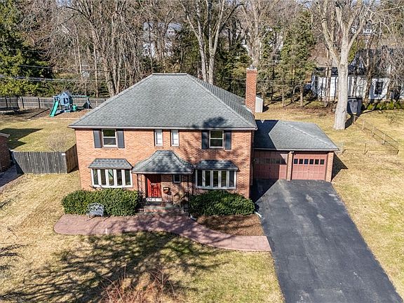 2nd image of 193 Georgian Court Rd
