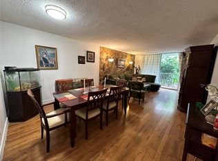 8411 NW 8th St APT 211, Miami, FL 33126
