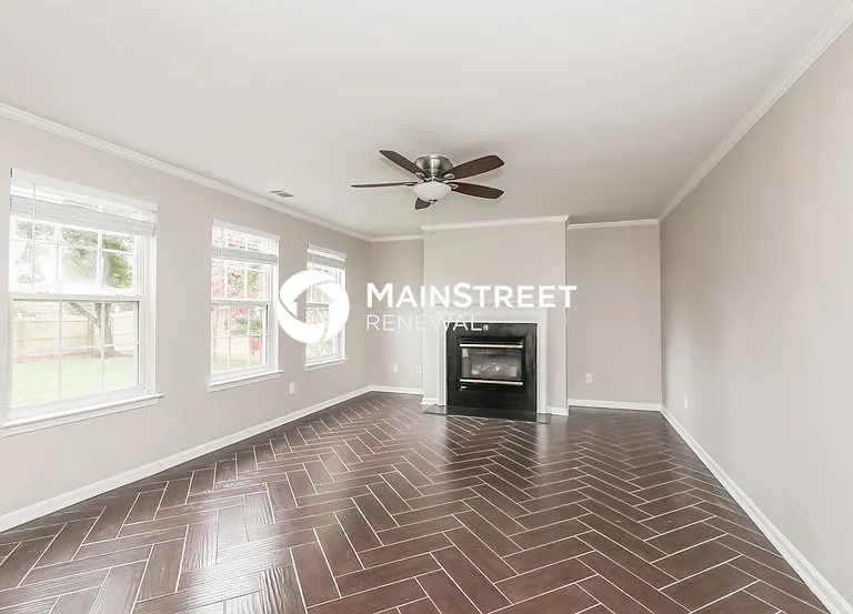 3930 Laurel View Cir — Photo 5