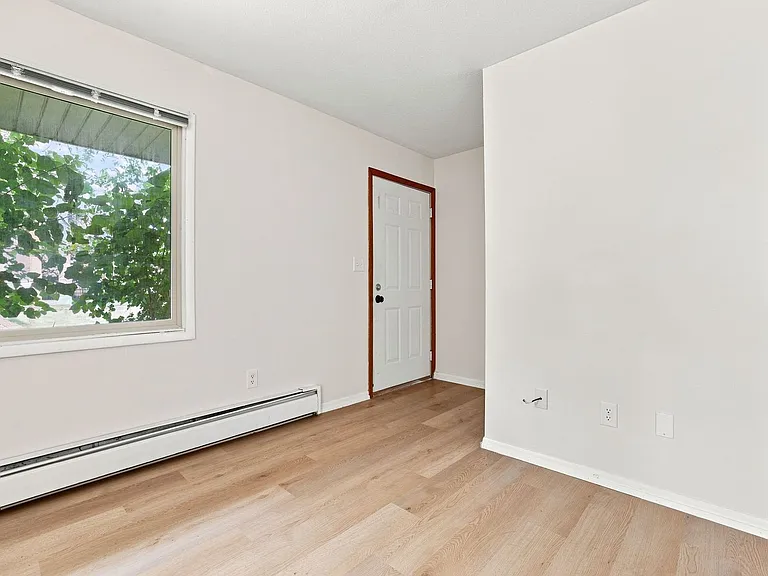 500 - 530 Laurel St — Photo 29