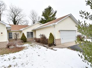 7712 Orchard Village Dr, Indianapolis, IN 46217