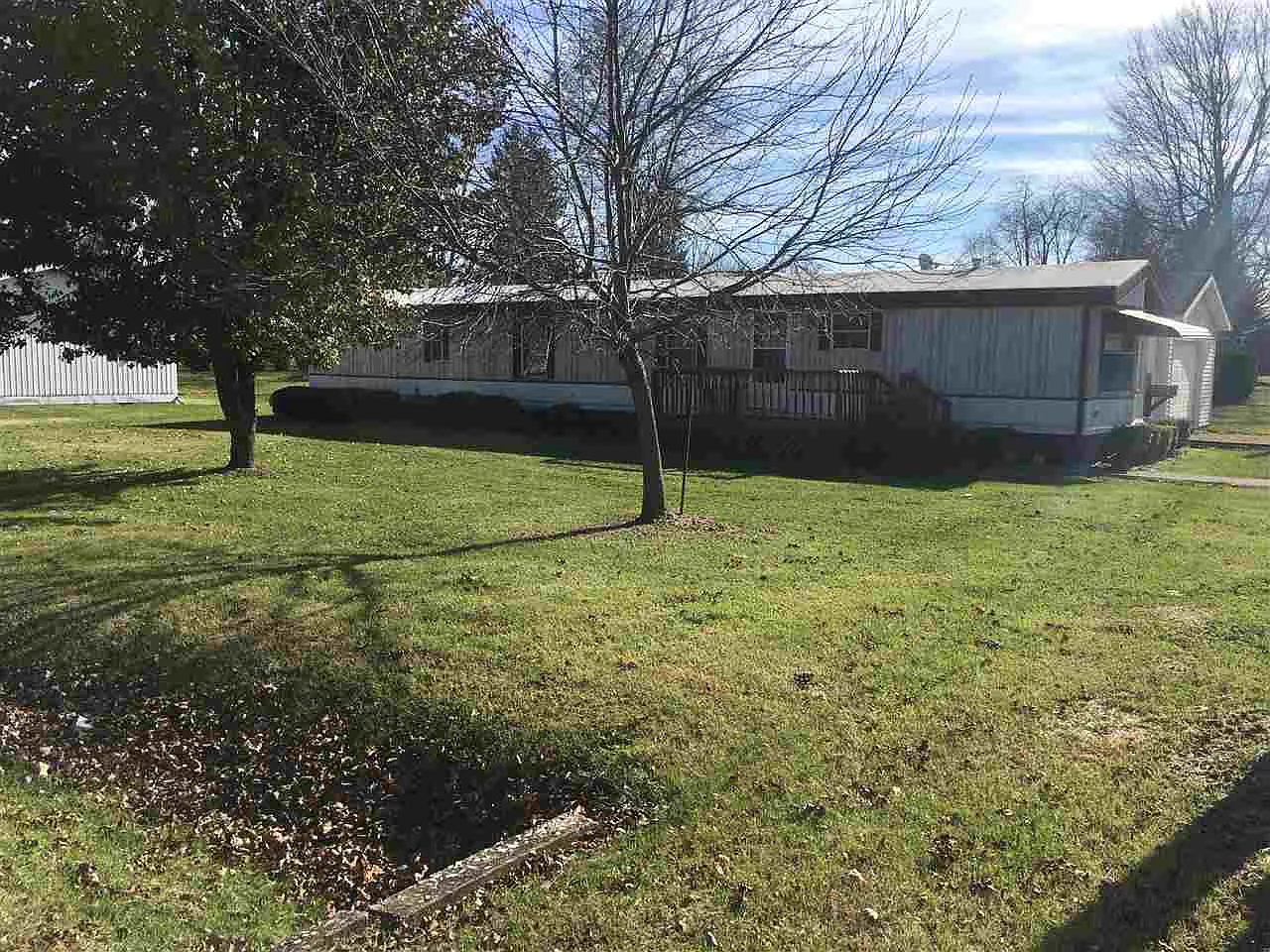 484 N Franklin St photo 1