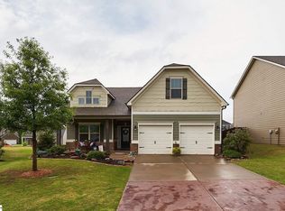 26 Heydon Hall Ct, Simpsonville, SC 29680