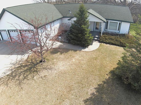 2nd image of 409 Pelican River Rd