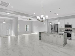 6168 NW East Deville Cir, Port Saint Lucie, FL 34986