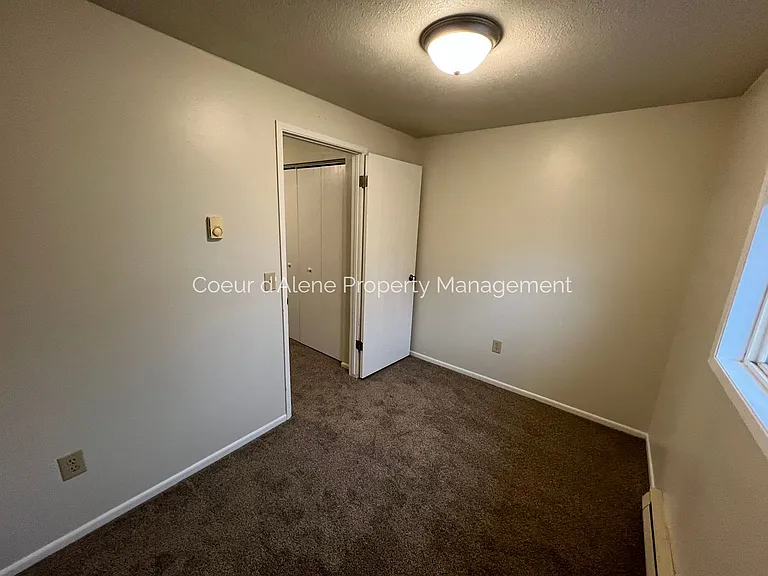 3907 W Spiers Ave — Photo 7