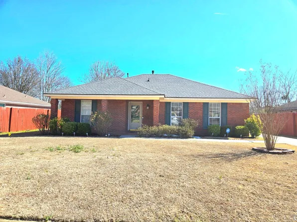 5825 Portsmouth Dr, Montgomery, AL 36116