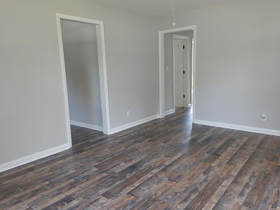 2nd image of 4 Mississippi Ave