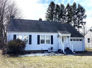 72 Gilbert Ave, Hamden, CT 06514