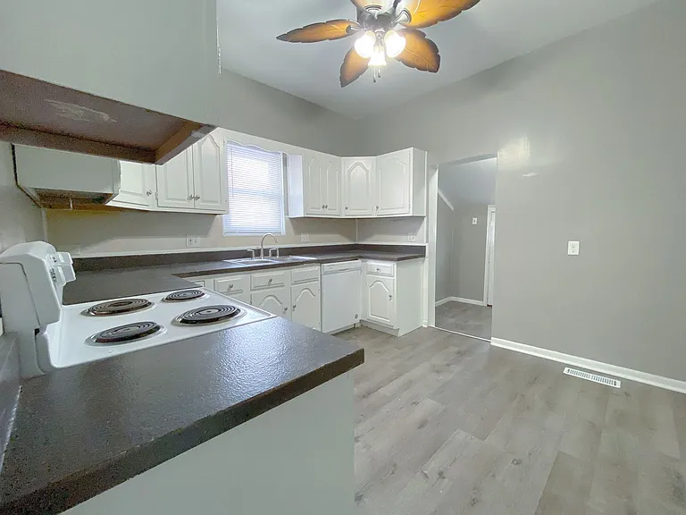 514 S Courtland Ave — Photo 10