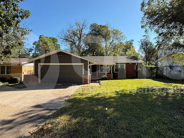4014 Sun Valley Dr — Photo 1