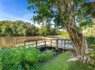 3312 S Seclusion Dr, Sarasota, FL 34239