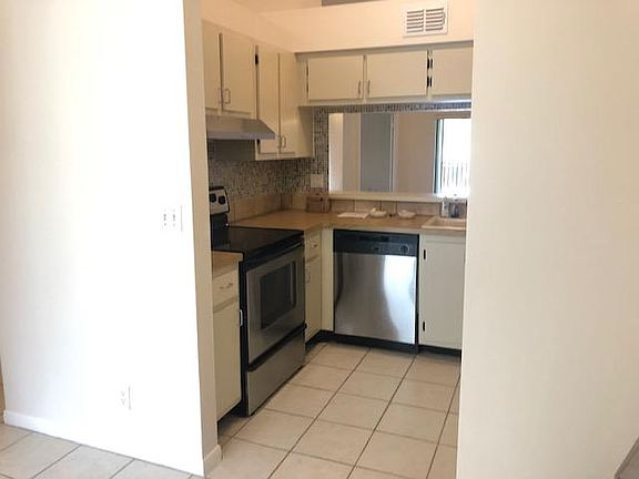 4th image of 5554 Courtyard Dr