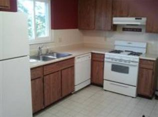 2542 Weymouth Dr, High Ridge, MO 63049