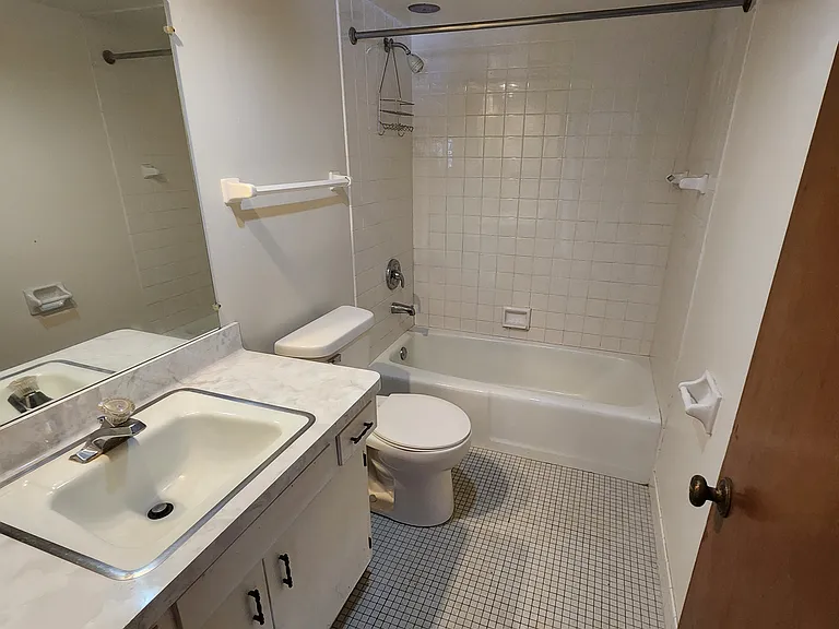 1765 15th Ave #6 — Photo 7