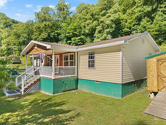 3rd image of 589 Mudlick Rd
