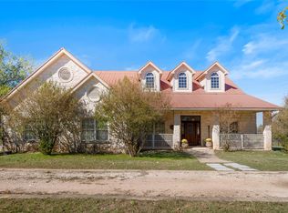 948 Upper Elgin River Rd, Elgin, TX 78621