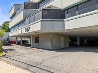 307 E Shore Rd #3, Great Neck, NY 11021