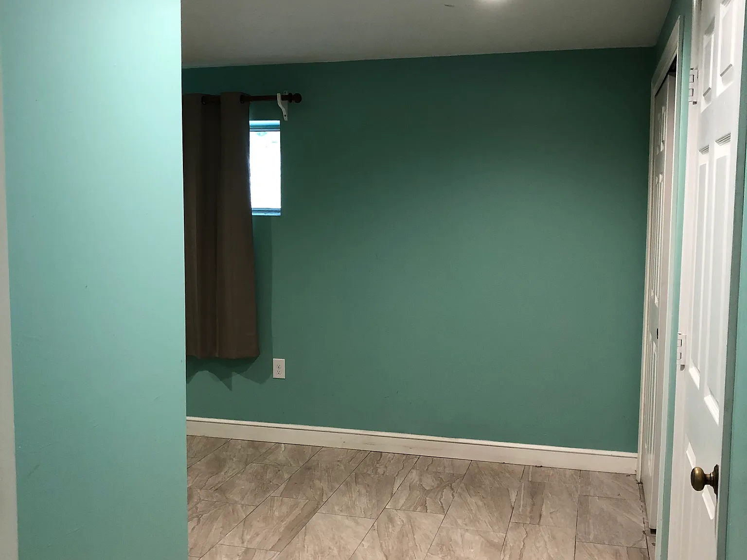 3 bed, 1.5 bath, 1264 sqft, $2,200 — Photo 4