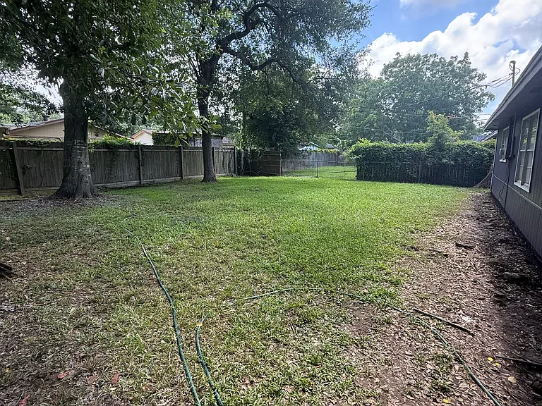3656 Hemlock Ln — Photo 15