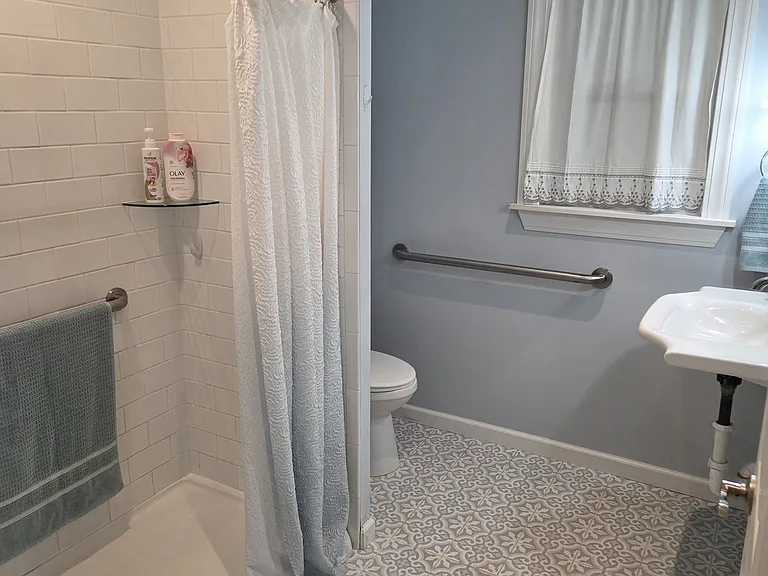 13 New Hampshire St #13 — Photo 15