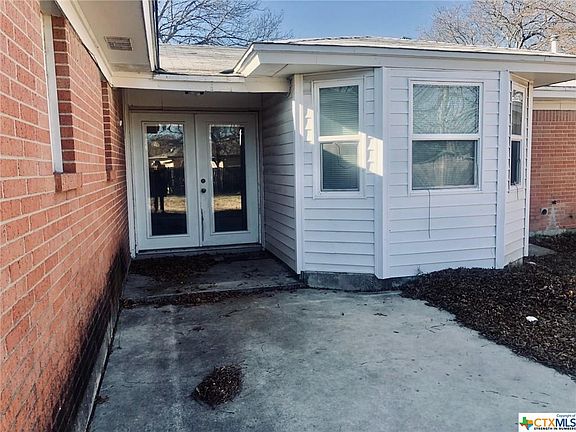 3rd image of 203 Manning Dr