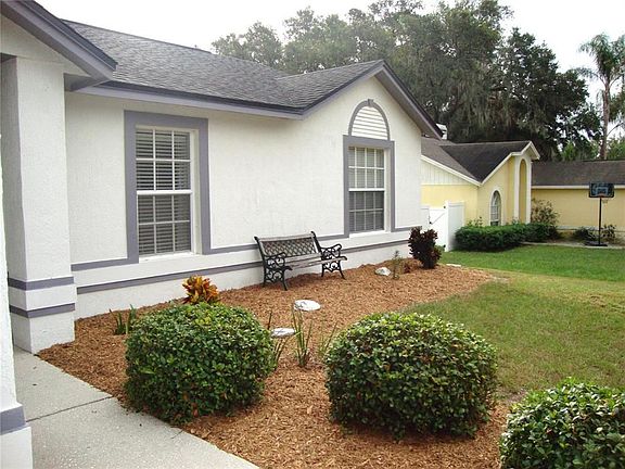 2nd image of 6927 Doehring Dr