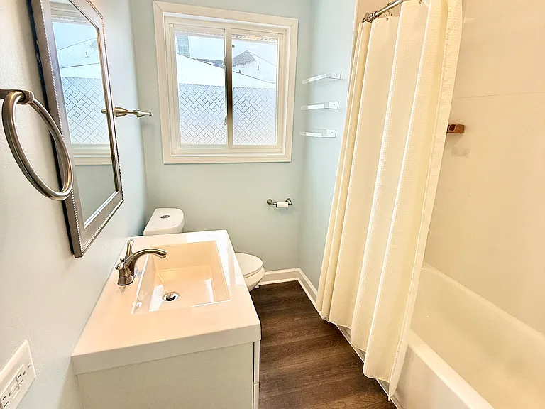 360 W Fremont Ave — Photo 10