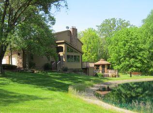 150 Salem Ct, Hinckley, OH 44233