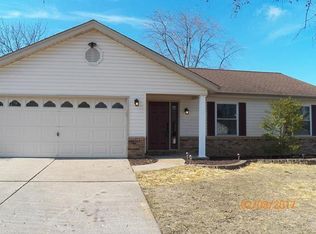 1209 Mount Olympus Dr, Saint Peters, MO