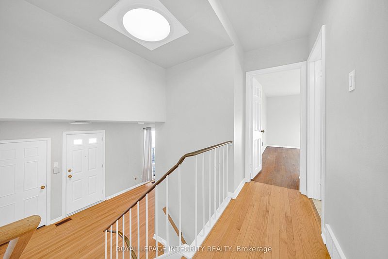 Ottawa House for rent - 4 Bedrooms — photo 29