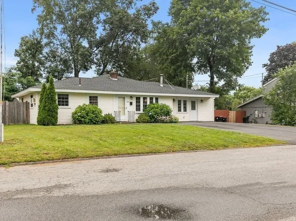 120 Stephen Dr, Brockton, MA 02302