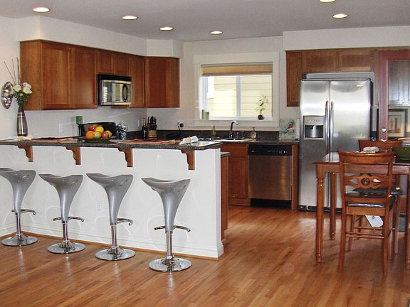 Bar Counter off Kitchen