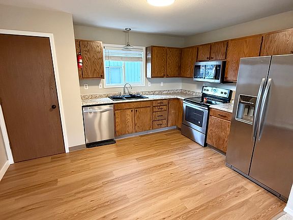 3rd image of 11420 Heritage Ct #1